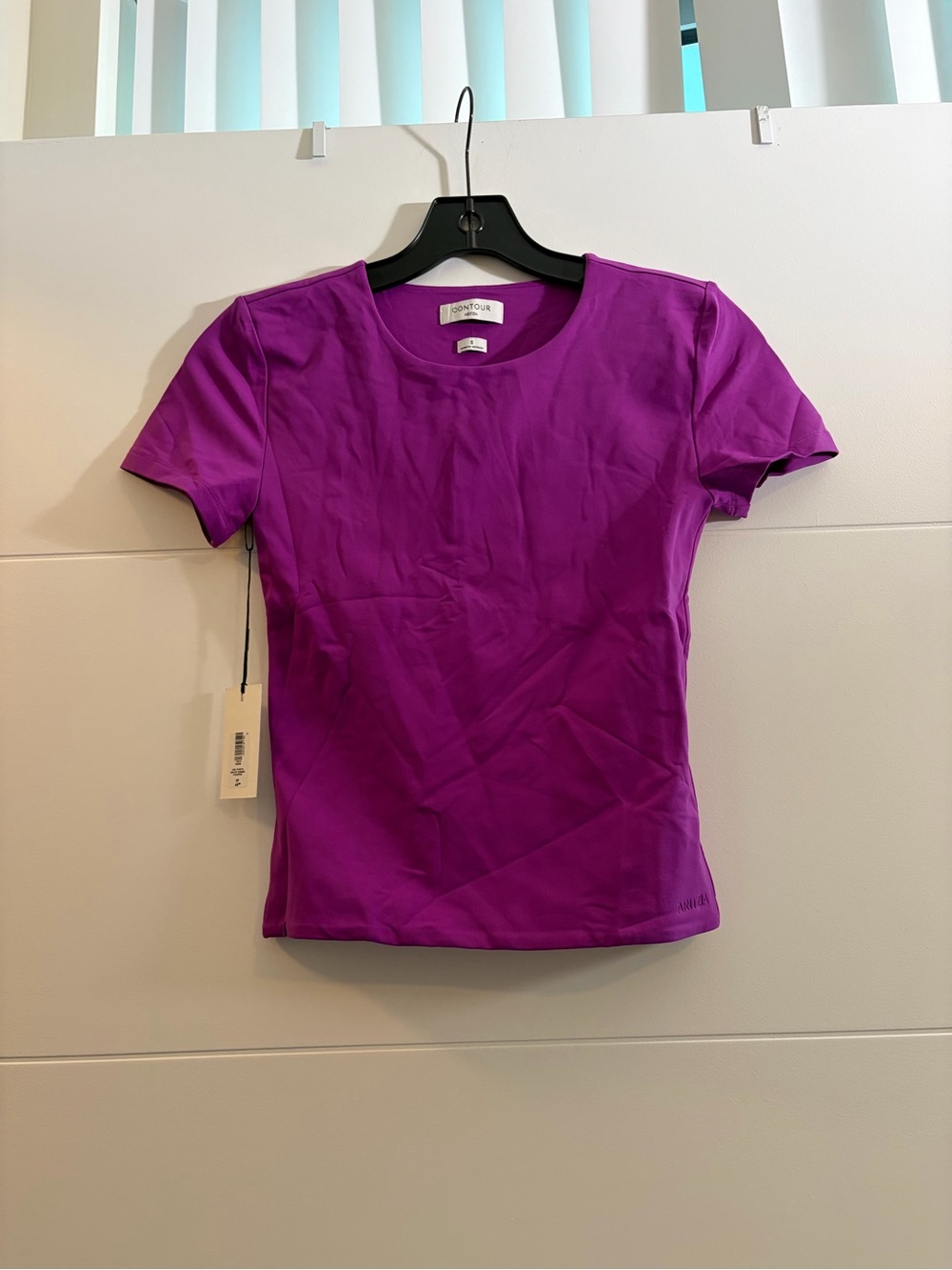 Aritzia Fuschia Short Sleeve Tee